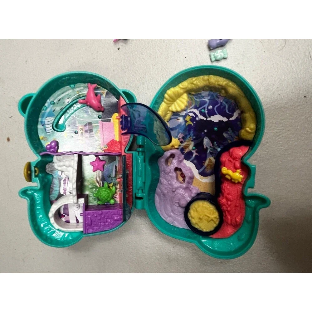 Polly pocket turquoise otter play set